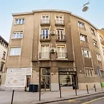 Maria Square Studio